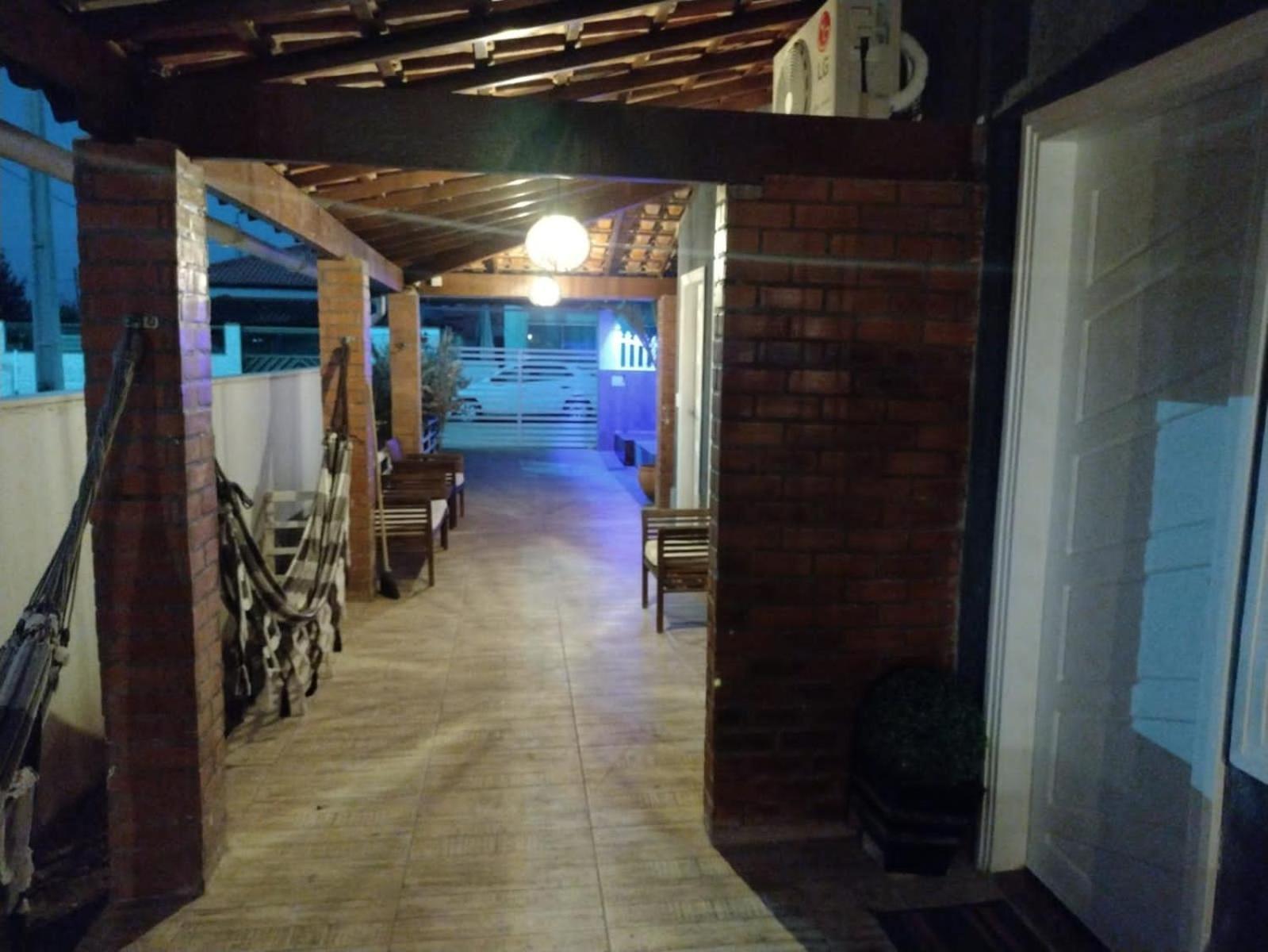 Casa temporada RecantoHouse inteira até 10 pessoas - 1 minuto a pé da praia, com piscina, sinuca e ar condicionado - Condominio Florestinha - Unamar - Cabo Frio Tamoios Extérieur photo