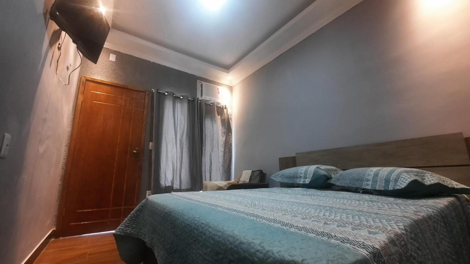 Casa temporada RecantoHouse inteira até 10 pessoas - 1 minuto a pé da praia, com piscina, sinuca e ar condicionado - Condominio Florestinha - Unamar - Cabo Frio Tamoios Extérieur photo